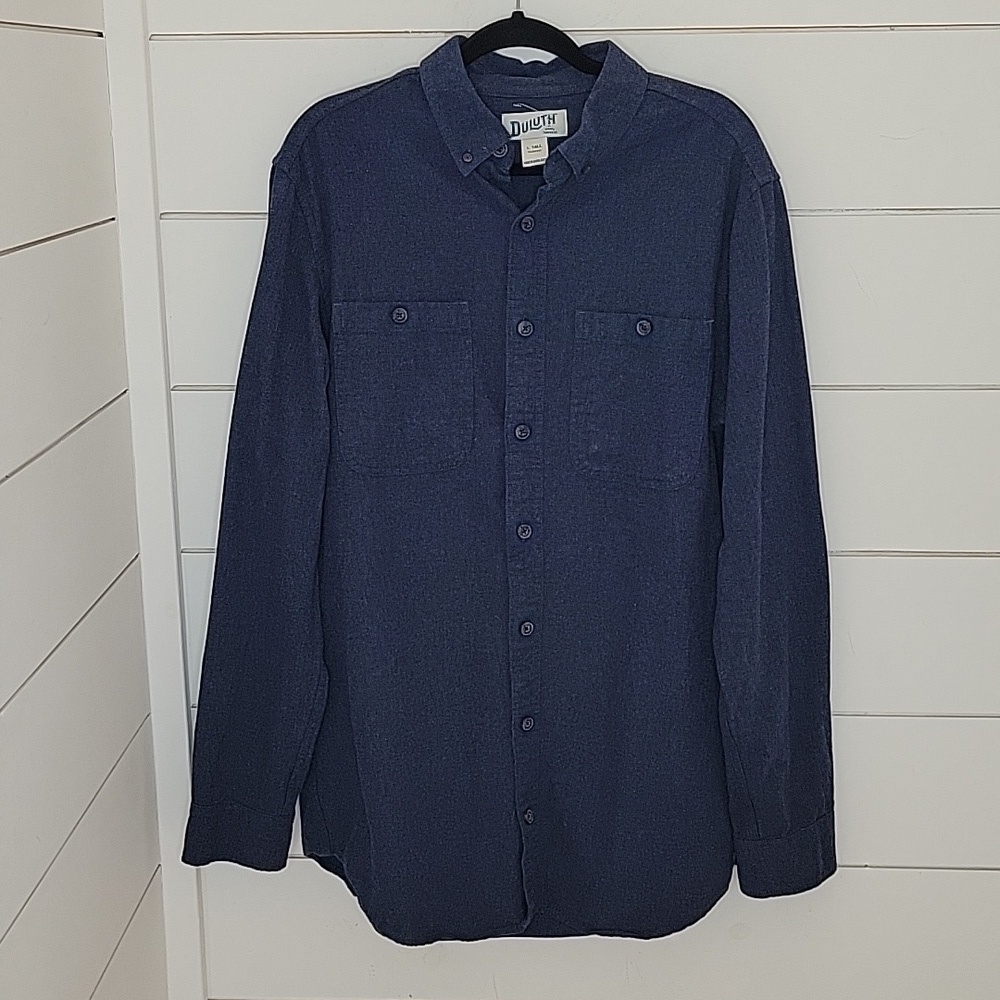 NWOT Duluth Trading Co. large tall blue button-down shirt. 100% cotton